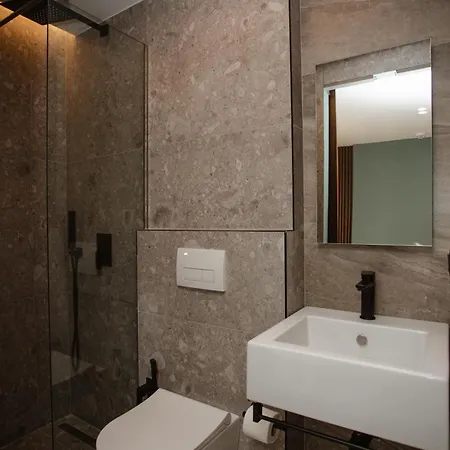 Flaer Hotel Shkoder
