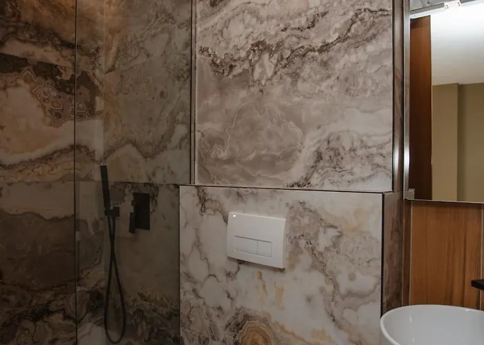 호텔 Flaer Shkodër