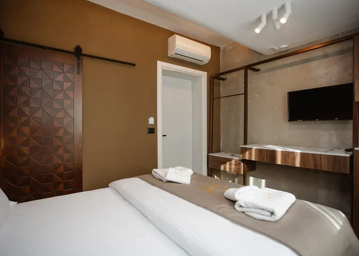 호텔 Flaer Shkodër